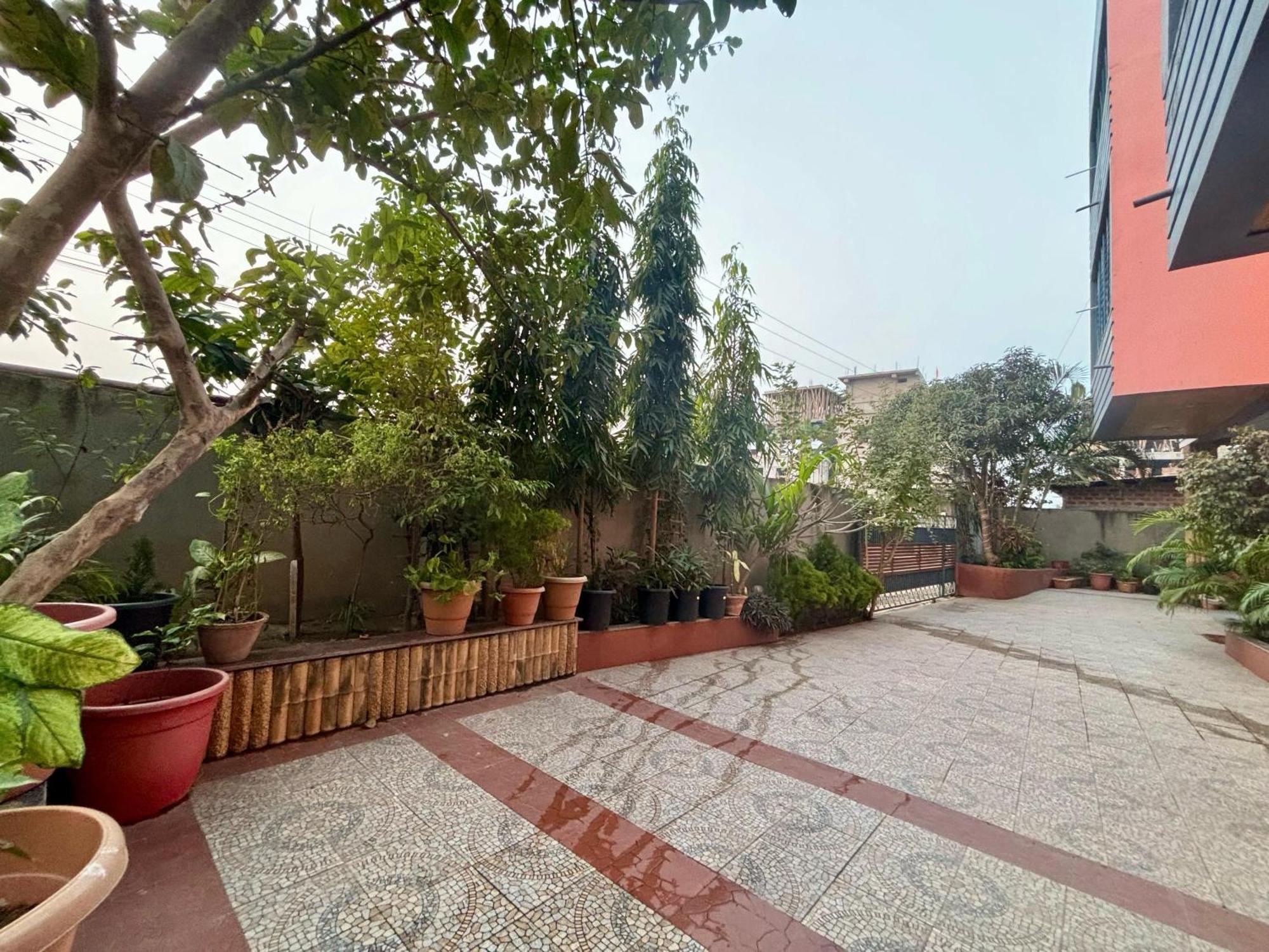 Krishna Shree Guest House Ґувахаті Екстер'єр фото
