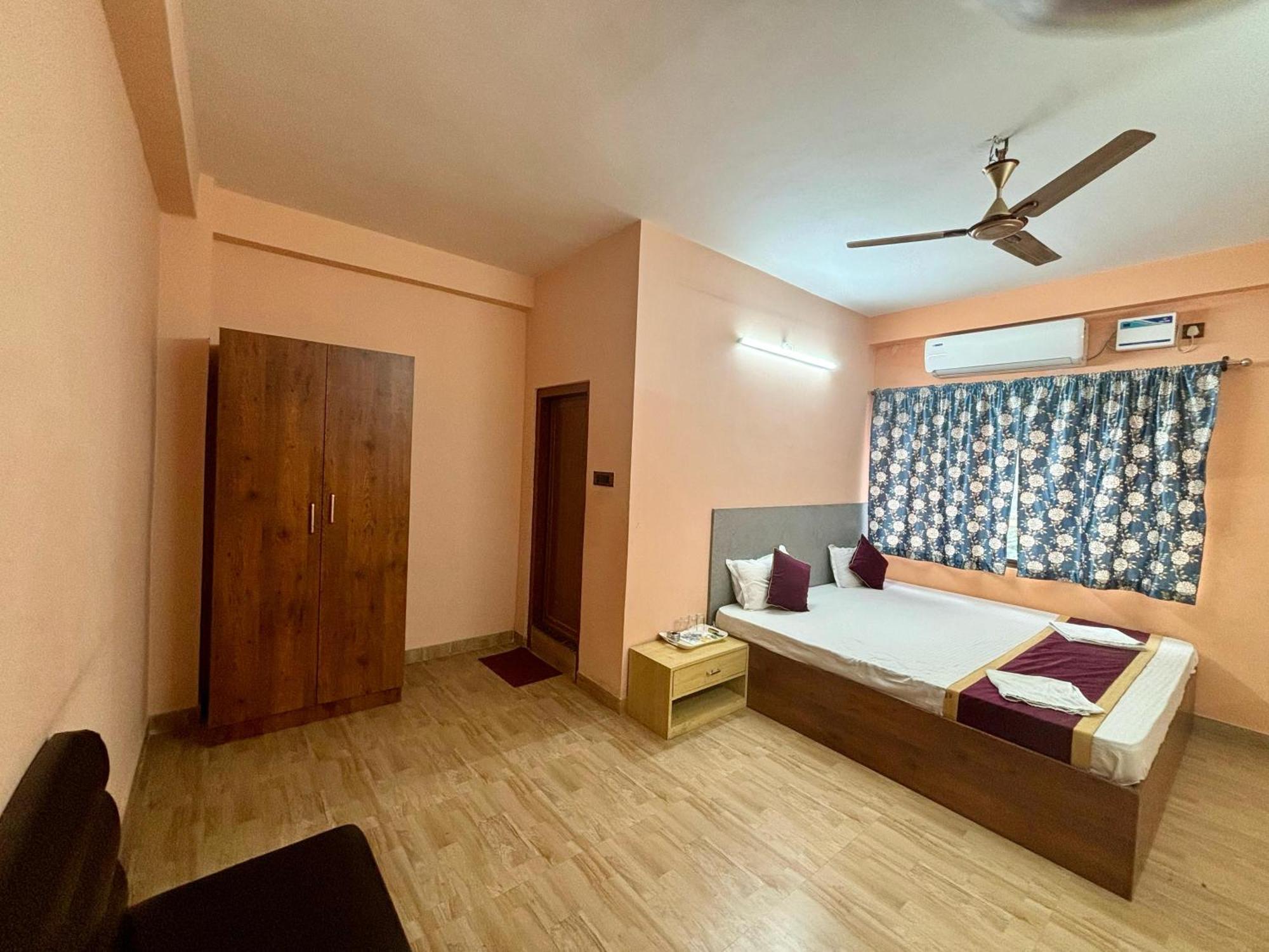 Krishna Shree Guest House Ґувахаті Номер фото